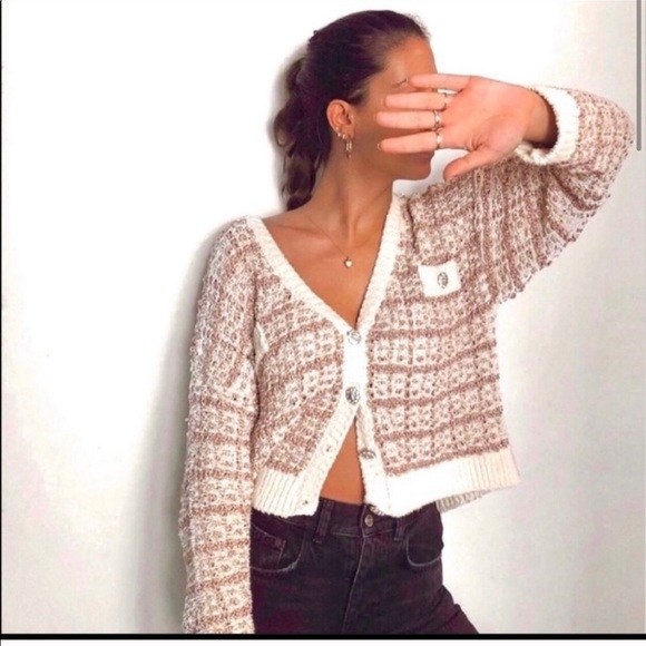 Zara Sweaters - ⚡️MOVING SALE ⚡️ Zara gem button cardigan ⚡️MOVING SALE ⚡️